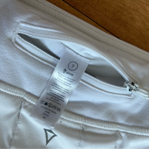 Ivivva skort - Picture 4 of 4